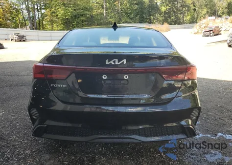 2023 Kia Forte Lx z USA, uszkodzony, nr VIN 3KPF24AD1PE530864